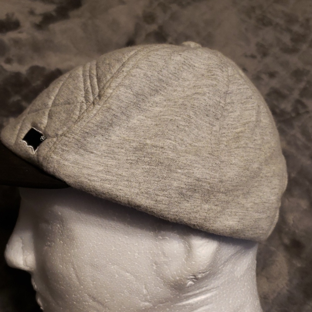 Levi's hat - Picture 2 of 5